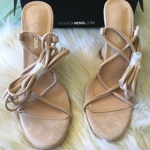 NWT Fashion Nova Nude Wedges